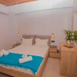 فندق مبيت وإفطار Aκrotiriresort