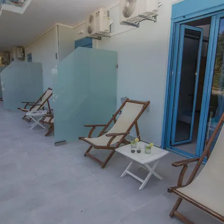 Aκrotiriresort Bed & Breakfast *