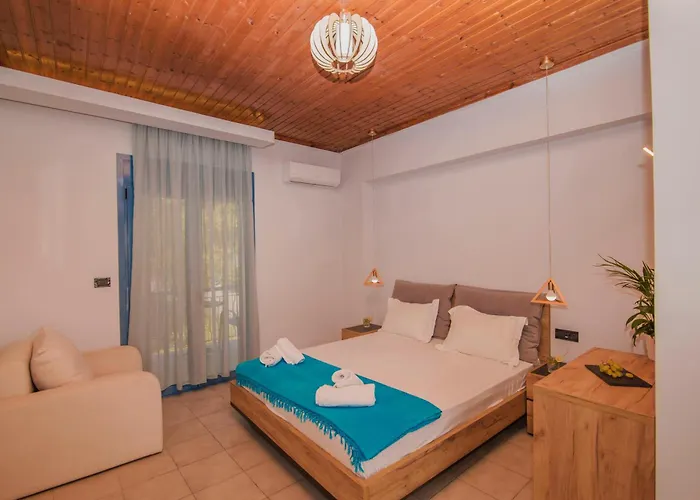 Aκrotiriresort B&B